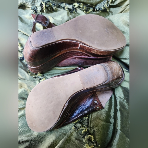 BedStu Joanne Nectar Lux Leather Wedges size 7 - Picture 7 of 7